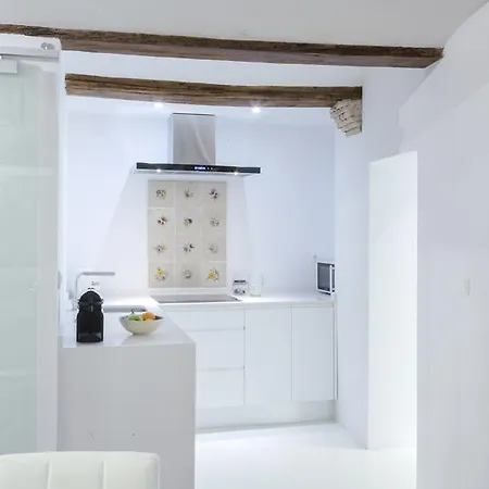 Downtown Apartment